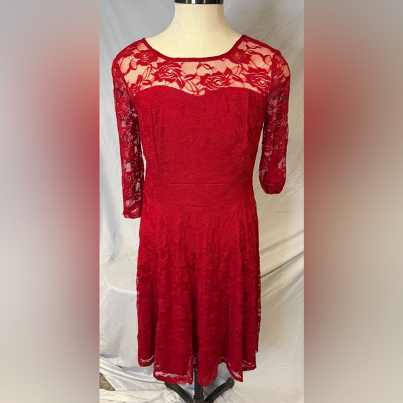 Red A-line Dress with Bishop Sleeves and Crew Neck - Picture 1 of 3
